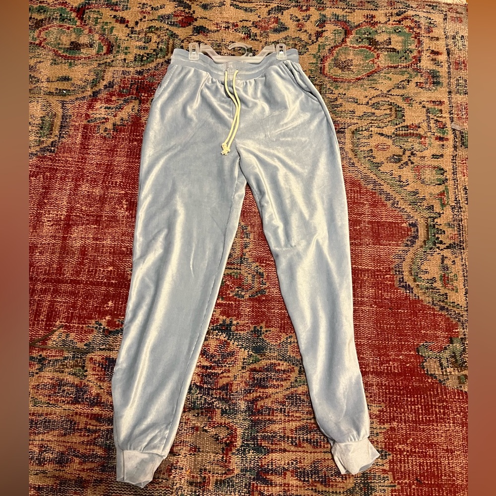 Altar’d state lounge/ joggers